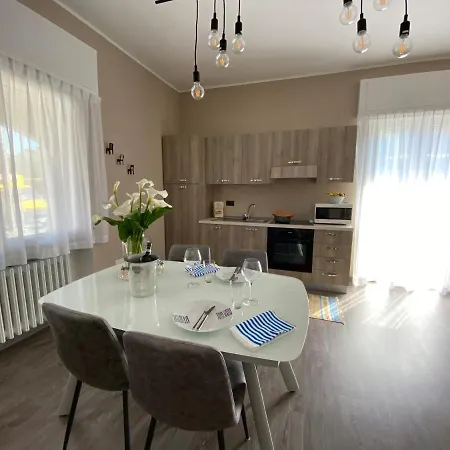 Apartment Renzo, Dongo, Di *