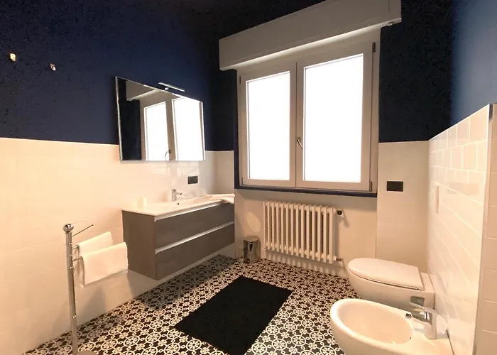 Renzo, Dongo, Di Apartmán Dongo